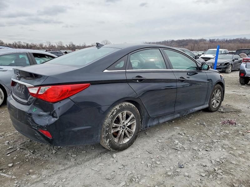 Foto 3 de la subasta – 2014 HYUNDAI SONATA con VIN 5NPEB4AC7EH890880