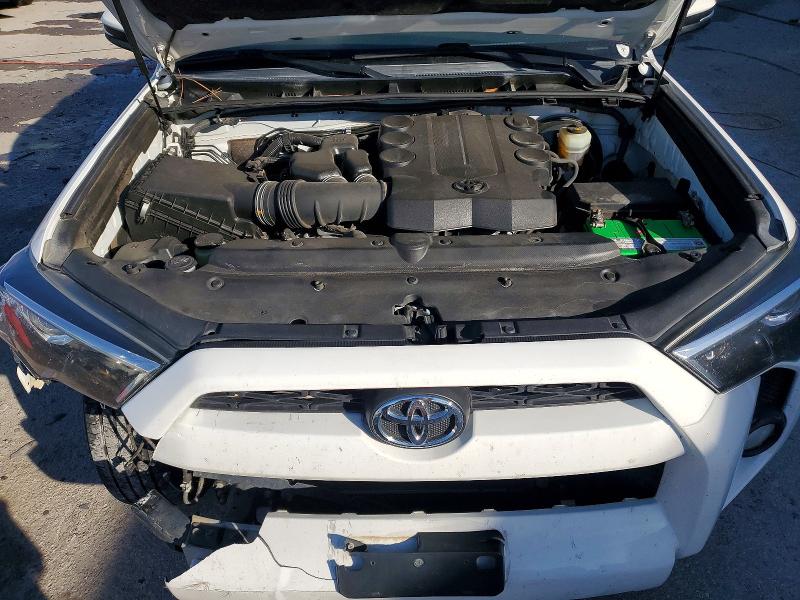 Photo 12 from auction – 2019 TOYOTA 4RUNNER SR with VIN JTEZU5JR6K5198624