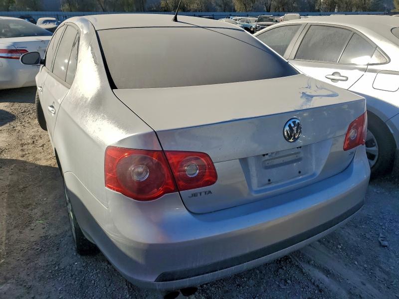Photo 6 from auction – 2007 VOLKSWAGEN JETTA 2.5 with VIN 3VWPF81K17M017597
