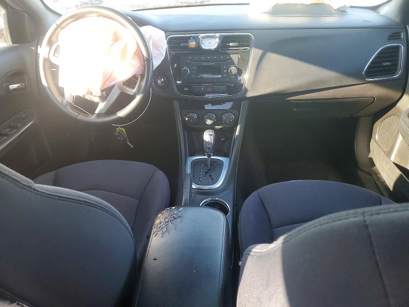 Photo 8 from auction – 2014 CHRYSLER 200 TOURIN with VIN 1C3CCBBB5EN197616