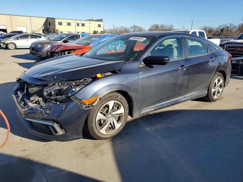 Photo 1 from auction – 2019 HONDA CIVIC LX with VIN 19XFC2F60KE027735