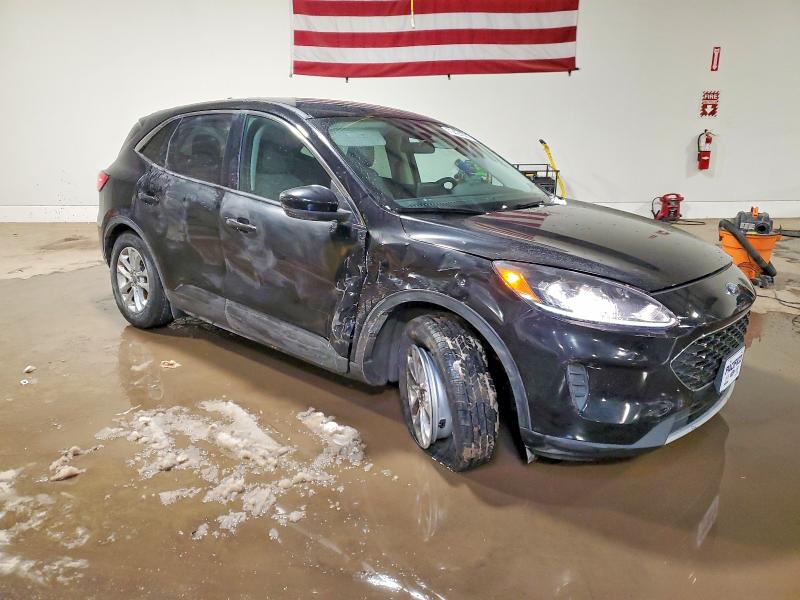 Photo 4 from auction – 2021 FORD ESCAPE SE with VIN 1FMCU9G65MUB31953