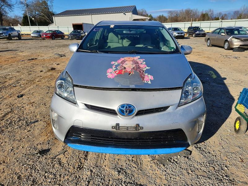 Photo 5 from auction – 2013 TOYOTA PRIUS with VIN JTDKN3DU9D5638829