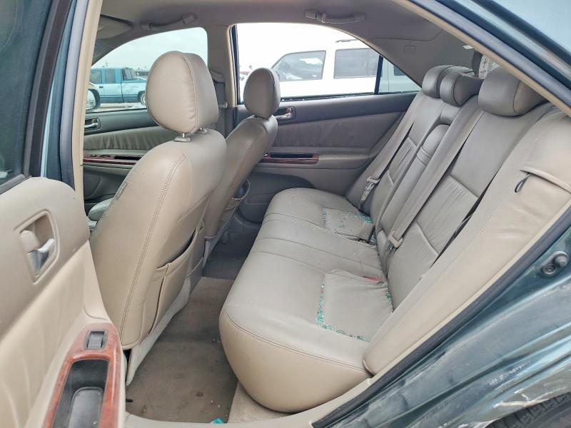 Photo 10 from auction – 2005 TOYOTA CAMRY with VIN 4T1BE30K35U099437