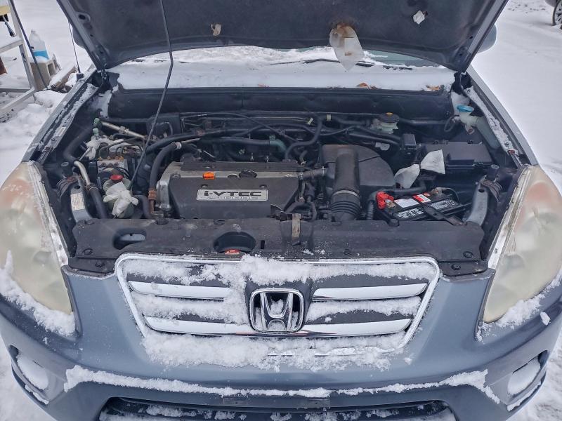 Photo 12 from auction – 2005 HONDA CR-V SE with VIN JHLRD78945C003547