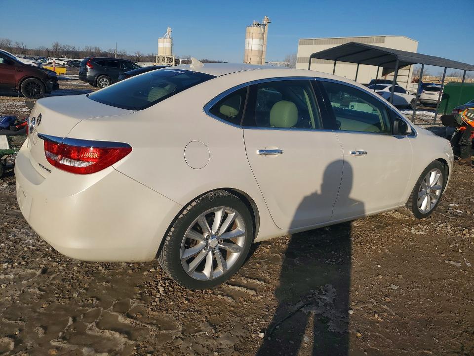 Photo 3 from auction – 2012 BUICK VERANO with VIN 1G4PS5SKXC4171089