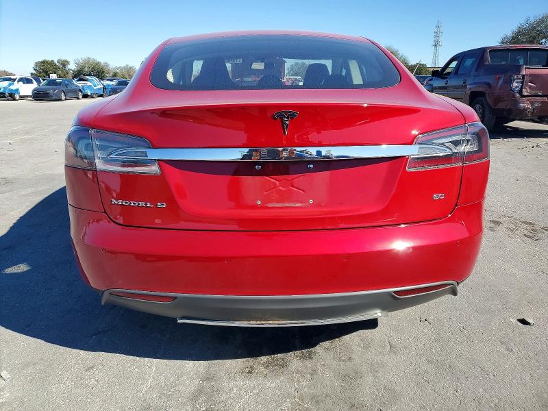 Photo 6 from auction – 2013 TESLA MODEL S with VIN 5YJSA1CG8DFP27334