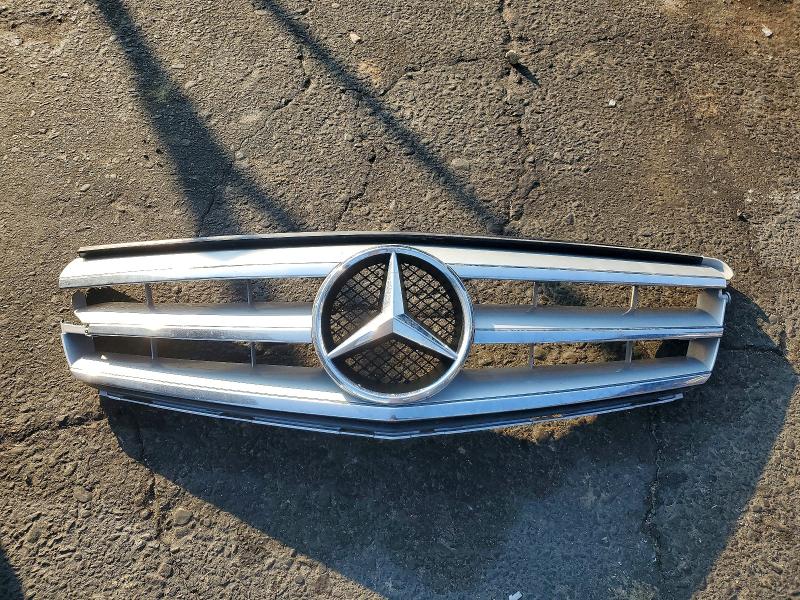 Photo 12 from auction – 2011 MERCEDES-BENZ C 300 with VIN WDDGF5EB3BR174749