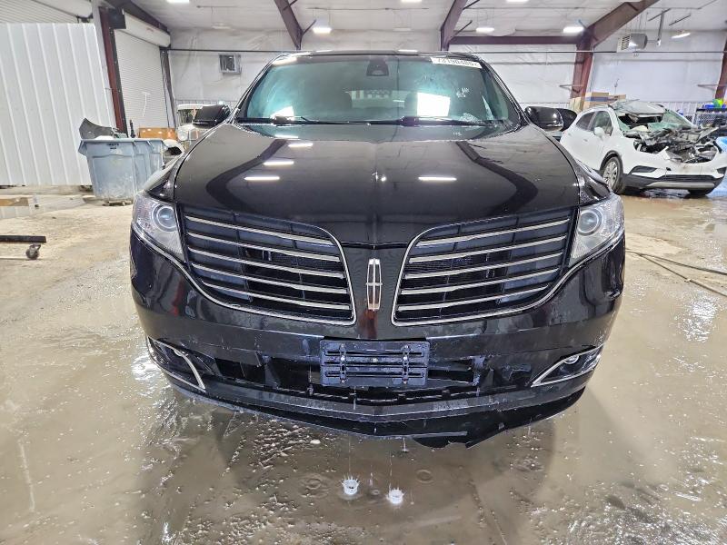 Photo 5 from auction – 2019 LINCOLN MKT with VIN 2LMHJ5NK2KBL04536