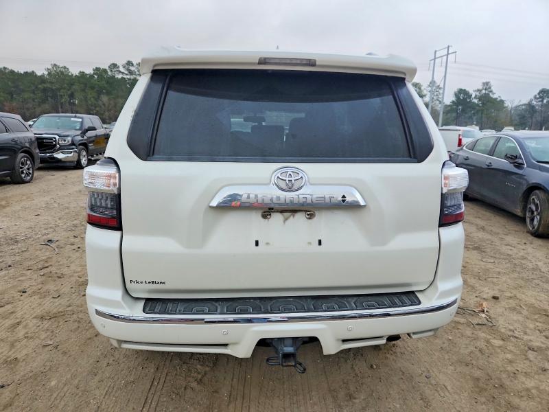 Photo 6 from auction – 2016 TOYOTA 4RUNNER SR with VIN JTEBU5JRXG5338005