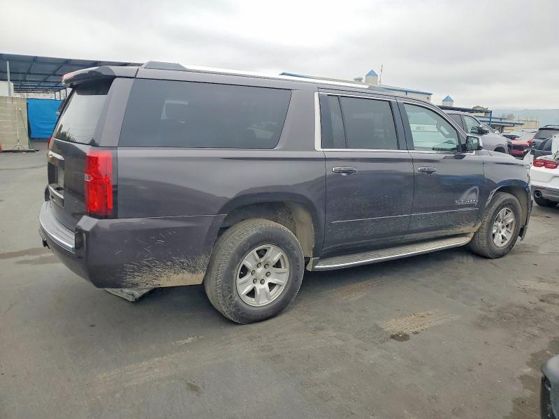 Photo 3 from auction – 2016 CHEVROLET SUBURBAN with VIN 1GNSKJKC6GR101203