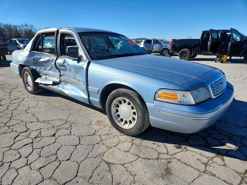 Photo 4 from auction – 2000 FORD CROWN VICTORIA with VIN 2FAFP74W8YX138403