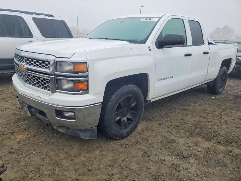 CHEVROLET SILVERADO 2014 with VIN 1GCVKREC2EZ260300 - Photo from auction