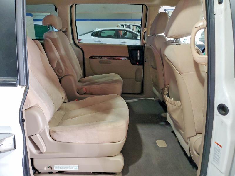 Photo 11 from auction – 2008 HYUNDAI ENTOURAGE with VIN KNDMC233786051014