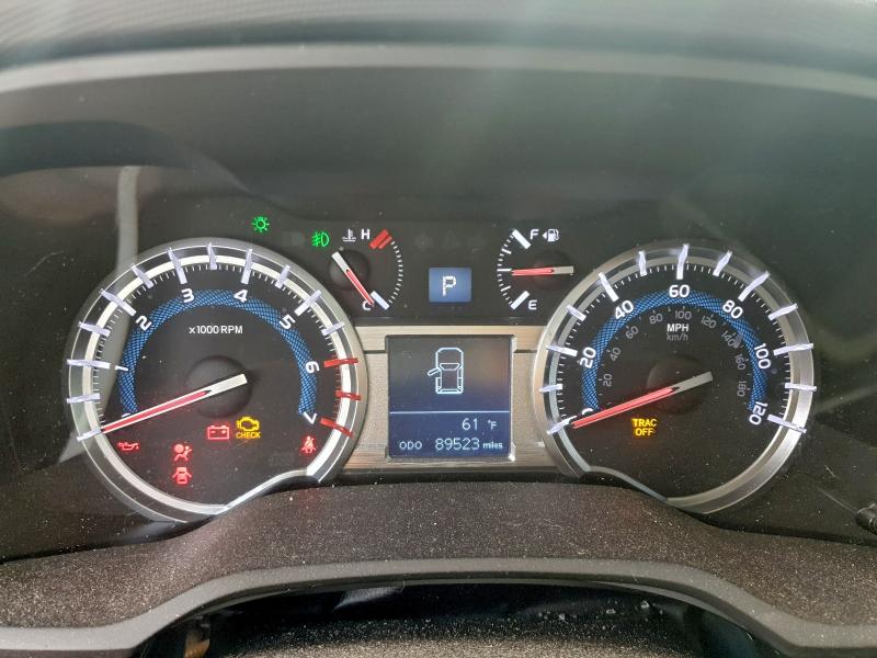 Photo 9 from auction – 2017 TOYOTA 4RUNNER SR with VIN JTEBU5JR2H5427388