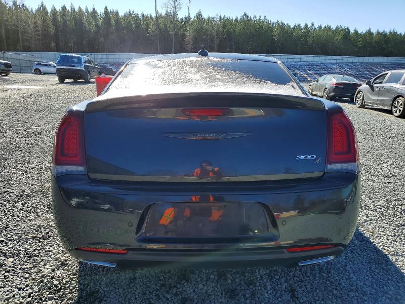 Photo 6 from auction – 2018 CHRYSLER 300 with VIN 2C3CCABGXJH266860