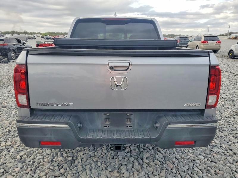 Photo 6 from auction – 2019 HONDA RIDGELINE with VIN 5FPYK3F6XKB012016