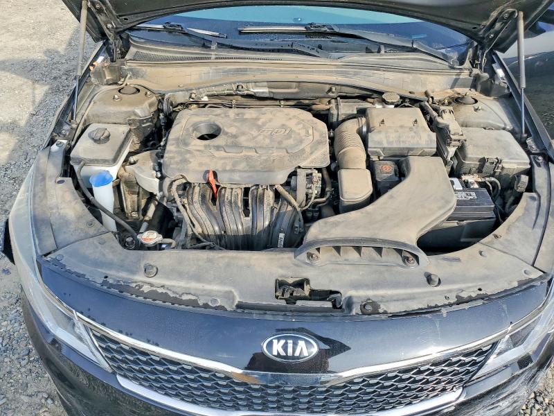 Photo 11 from auction – 2017 KIA OPTIMA with VIN 5XXGU4L33HG153014