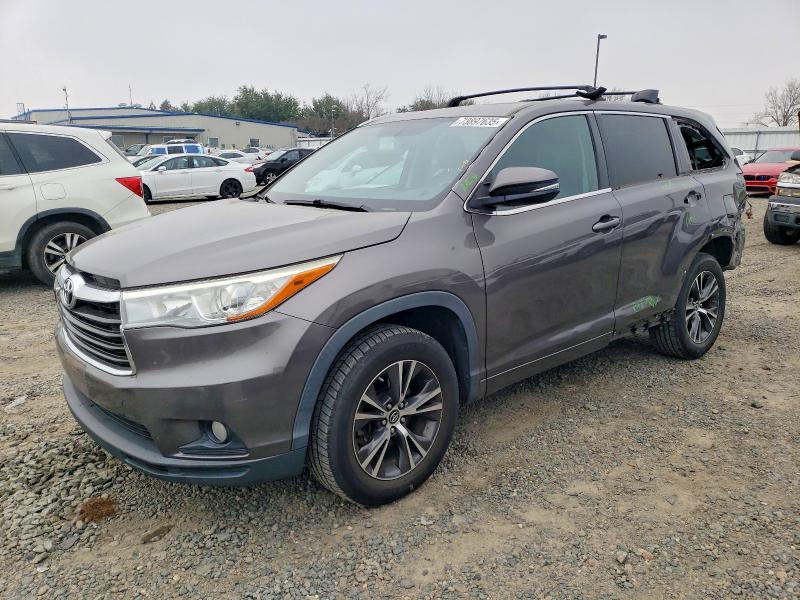 TOYOTA HIGHLANDER 2016 with VIN 5TDKKRFH1GS147746 - Photo from auction
