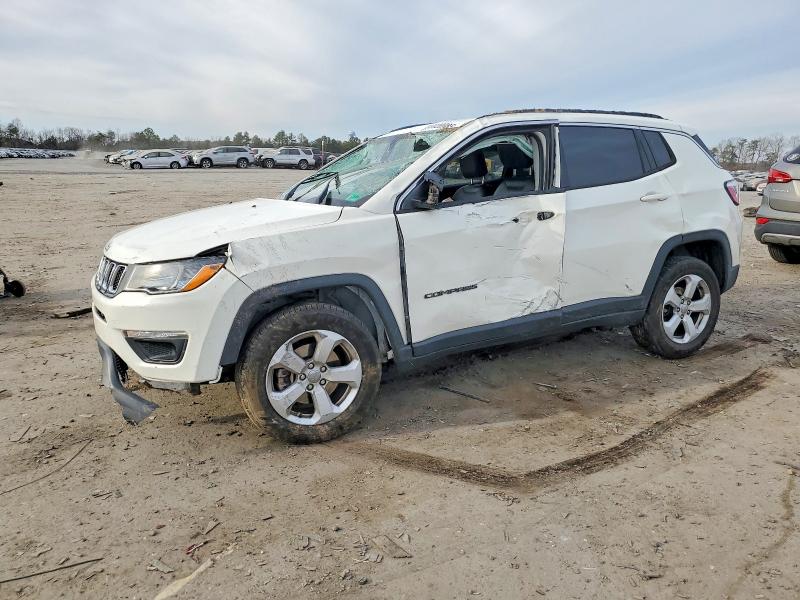JEEP COMPASS LA 2018 with VIN 3C4NJDBB6JT167895 - Photo from auction