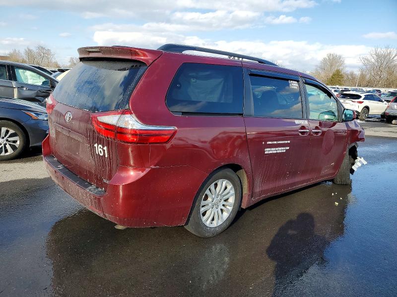Photo 3 from auction – 2016 TOYOTA SIENNA XLE with VIN 5TDYK3DC9GS691202