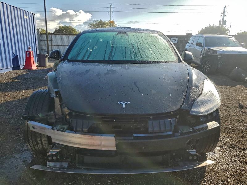 Photo 5 from auction – 2022 TESLA MODEL 3 with VIN 5YJ3E1EB5NF285592