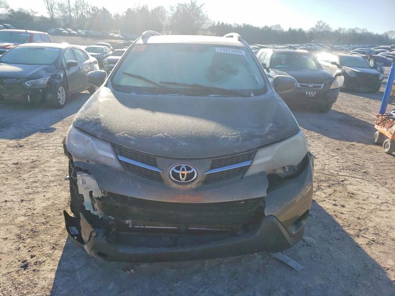 Photo 5 from auction – 2015 TOYOTA RAV4 LE with VIN JTMZFREV7FD068506