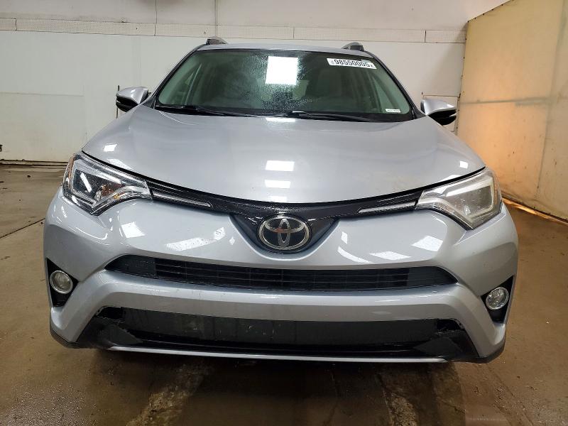 Photo 5 from auction – 2017 TOYOTA RAV4 LIMIT with VIN 2T3DFREVXHW685205