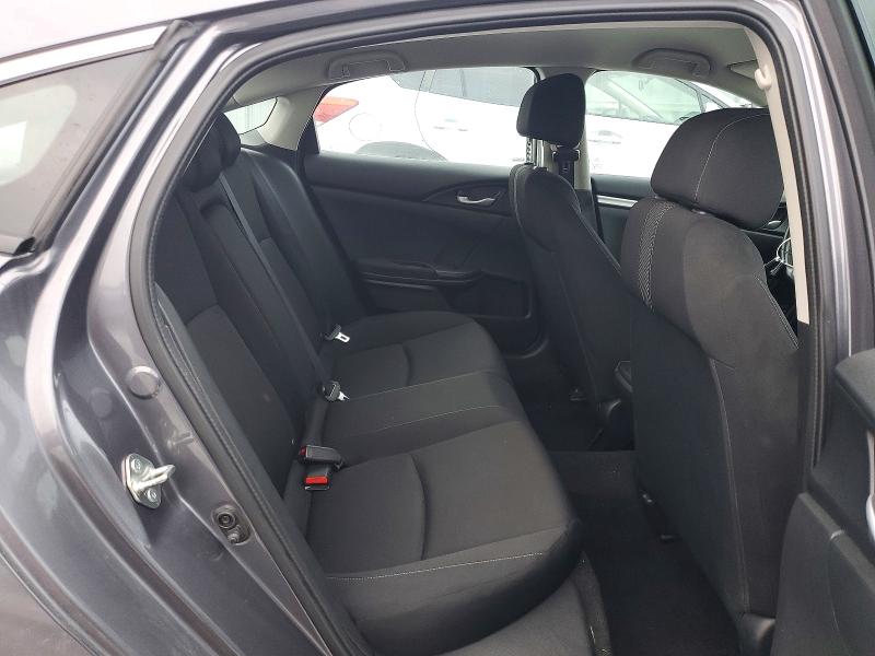 Photo 10 from auction – 2018 HONDA CIVIC with VIN 2HGFC2F68JH035327