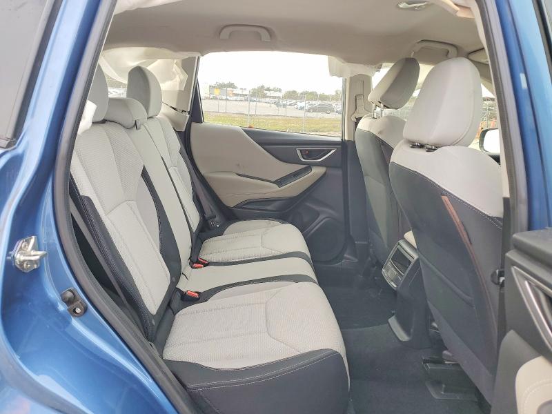 Photo 10 from auction – 2019 SUBARU FORESTER with VIN JF2SKACC6KH449803