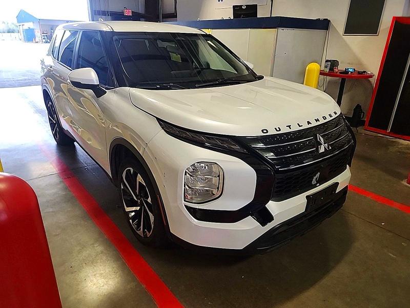 MITSUBISHI OUTLANDER 2022 with VIN JA4J3TA86NZ020185 - Photo from auction