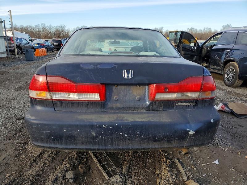 Photo 6 from auction – 2001 HONDA ACCORD DX with VIN 1HGCF85441A075044