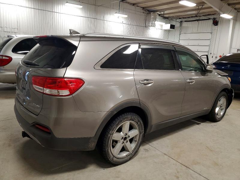 Photo 3 from auction – 2016 KIA SORENTO EX with VIN 5XYPHDA55GG001593