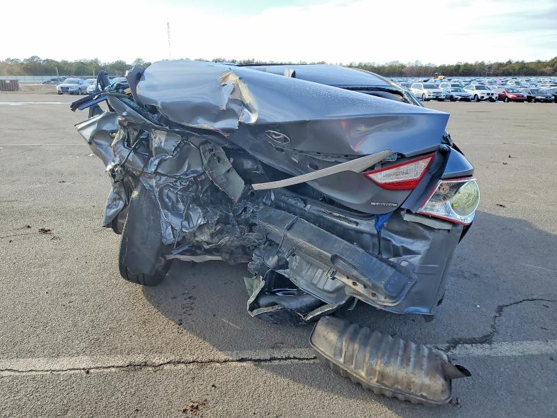 Photo 6 from auction – 2013 HYUNDAI SONATA SE with VIN 5NPEC4AC9DH694581