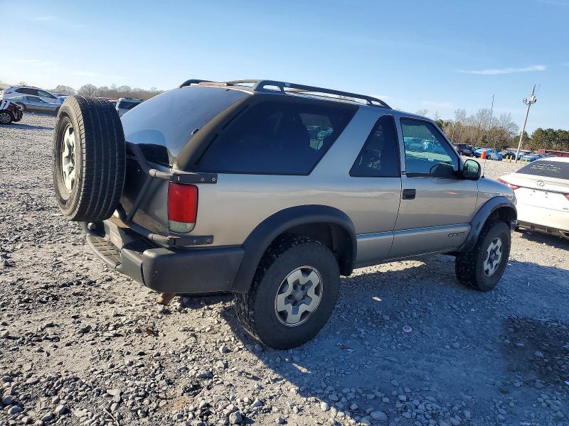 Photo 3 from auction – 1998 CHEVROLET BLAZER with VIN 1GNCT18W6WK169933