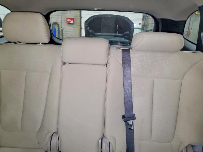 Photo 10 from auction – 2010 HYUNDAI SANTA FE G with VIN 5NMSG3AB2AH384659