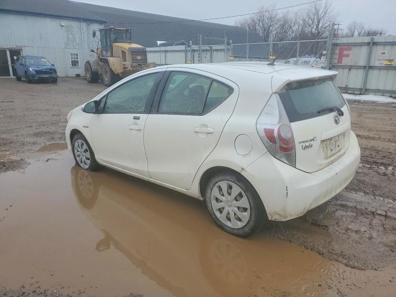 Photo 2 from auction – 2013 TOYOTA PRIUS C with VIN JTDKDTB30D1528563