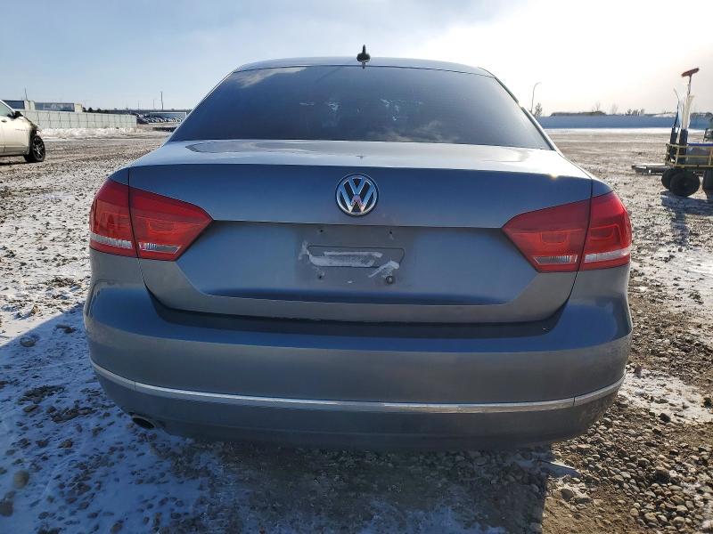 Photo 6 from auction – 2012 VOLKSWAGEN PASSAT SEL with VIN 1VWCN7A36CC100605