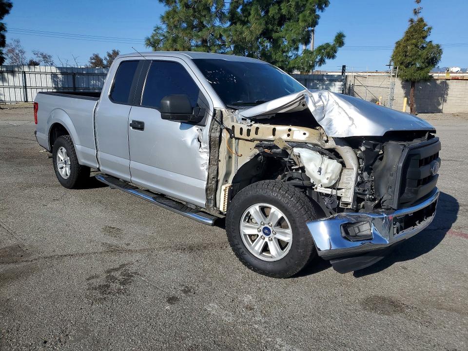 Photo 4 from auction – 2016 FORD FORD TRUCKS with VIN 1FTEX1C81GKD32634