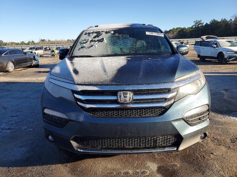 Photo 5 from auction – 2018 HONDA PILOT TOUR with VIN 5FNYF5H94JB015752