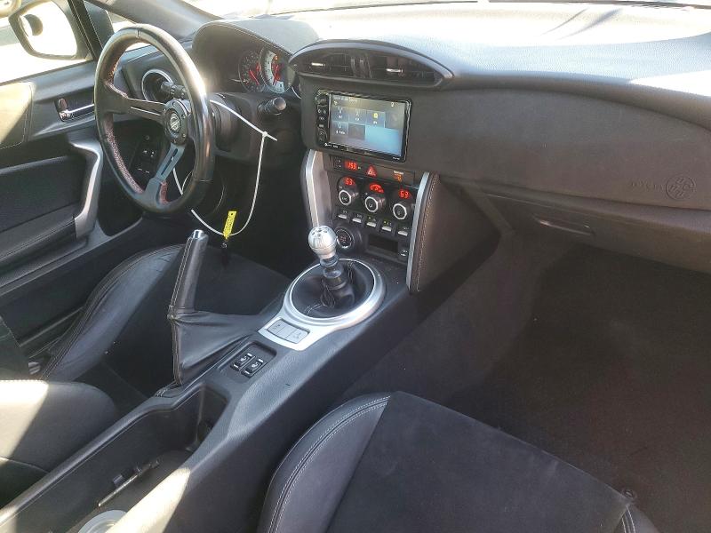 Photo 8 from auction – 2018 TOYOTA 86 with VIN JF1ZNAE16J9701225