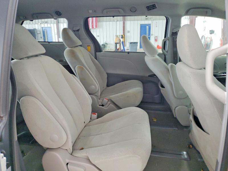 Photo 11 from auction – 2014 TOYOTA SIENNA LE with VIN 5TDJK3DC9ES088359