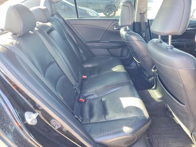Photo 10 from auction – 2015 HONDA ACCORD with VIN 1HGCR2F80FA222506