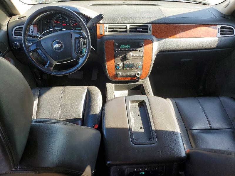 Photo 8 from auction – 2008 CHEVROLET SUBURBAN K with VIN 1GNFK163X8J243274