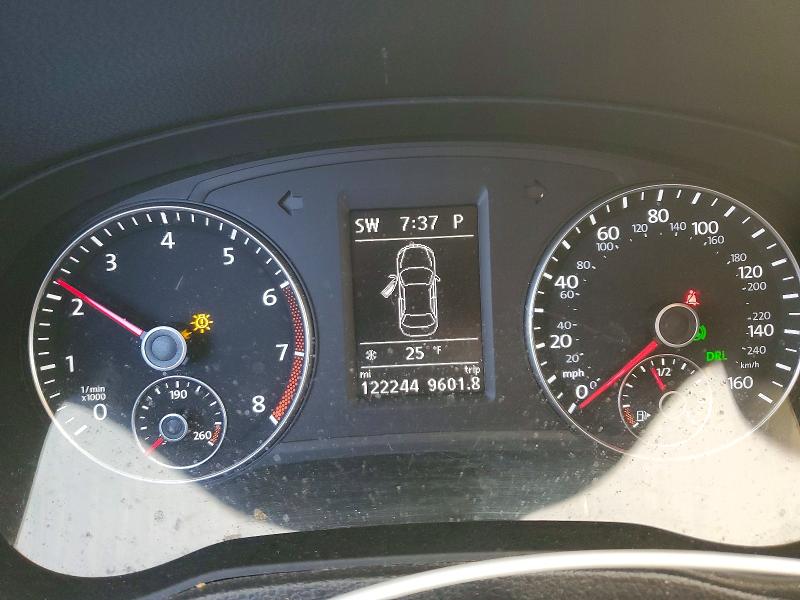 Photo 9 from auction – 2014 VOLKSWAGEN PASSAT SE with VIN 1VWBT7A33EC109265