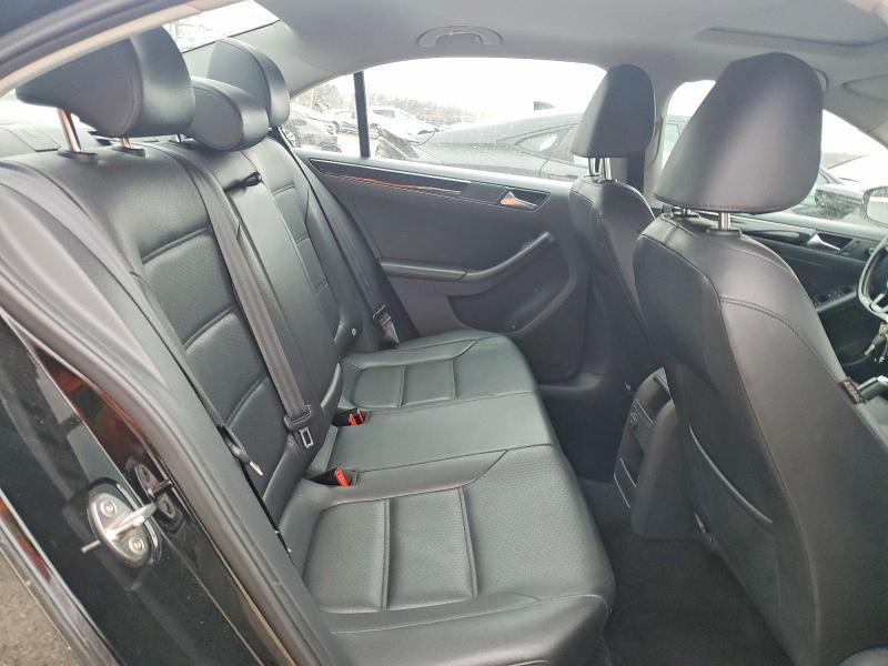 Photo 10 from auction – 2016 VOLKSWAGEN JETTA SEL with VIN 3VWL17AJ6GM247876
