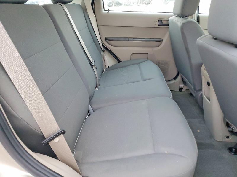 Photo 10 from auction – 2010 FORD ESCAPE XLS with VIN 1FMCU0C7XAKD37321