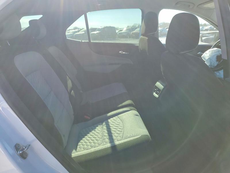 Photo 11 from auction – 2018 CHEVROLET EQUINOX with VIN 3GNAXHEV0JS507288