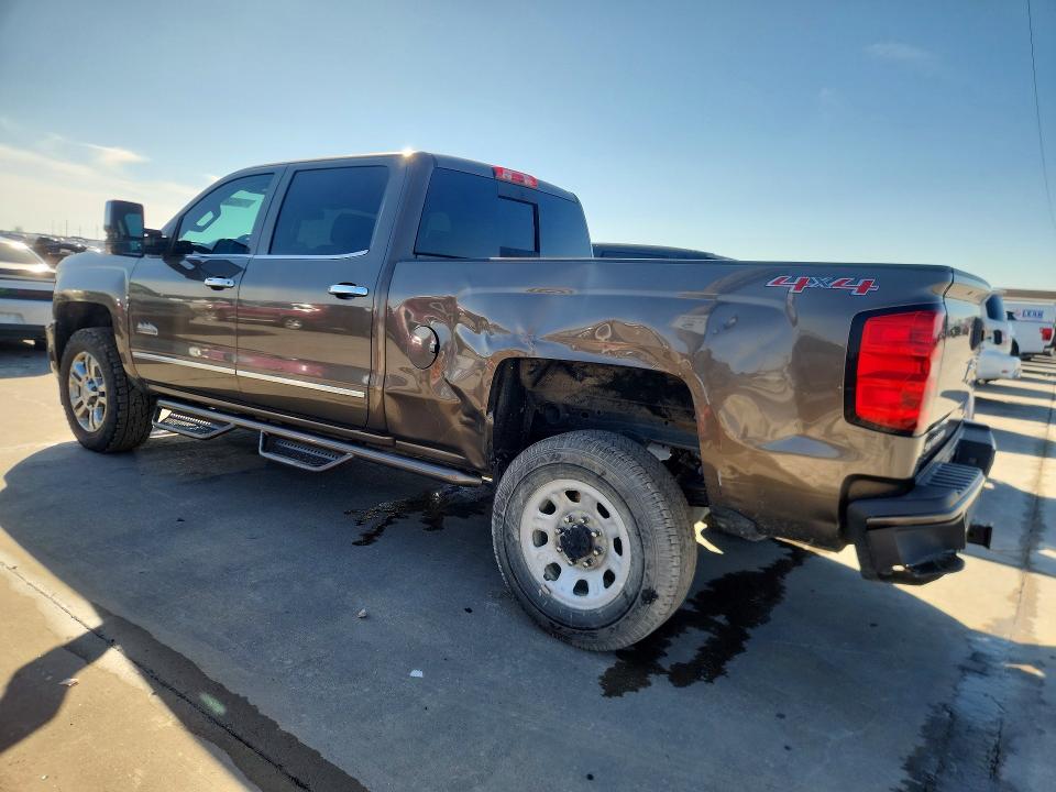 Photo 2 from auction – 2015 CHEVROLET SILVERADO with VIN 1GC1KXE89FF597161