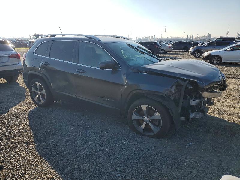 Photo 4 from auction – 2020 JEEP CHEROKEE with VIN 1C4PJLDB9LD505038